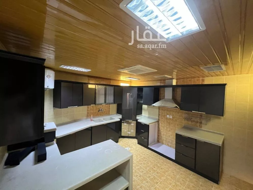 دور 3 غرف في الملقا 4