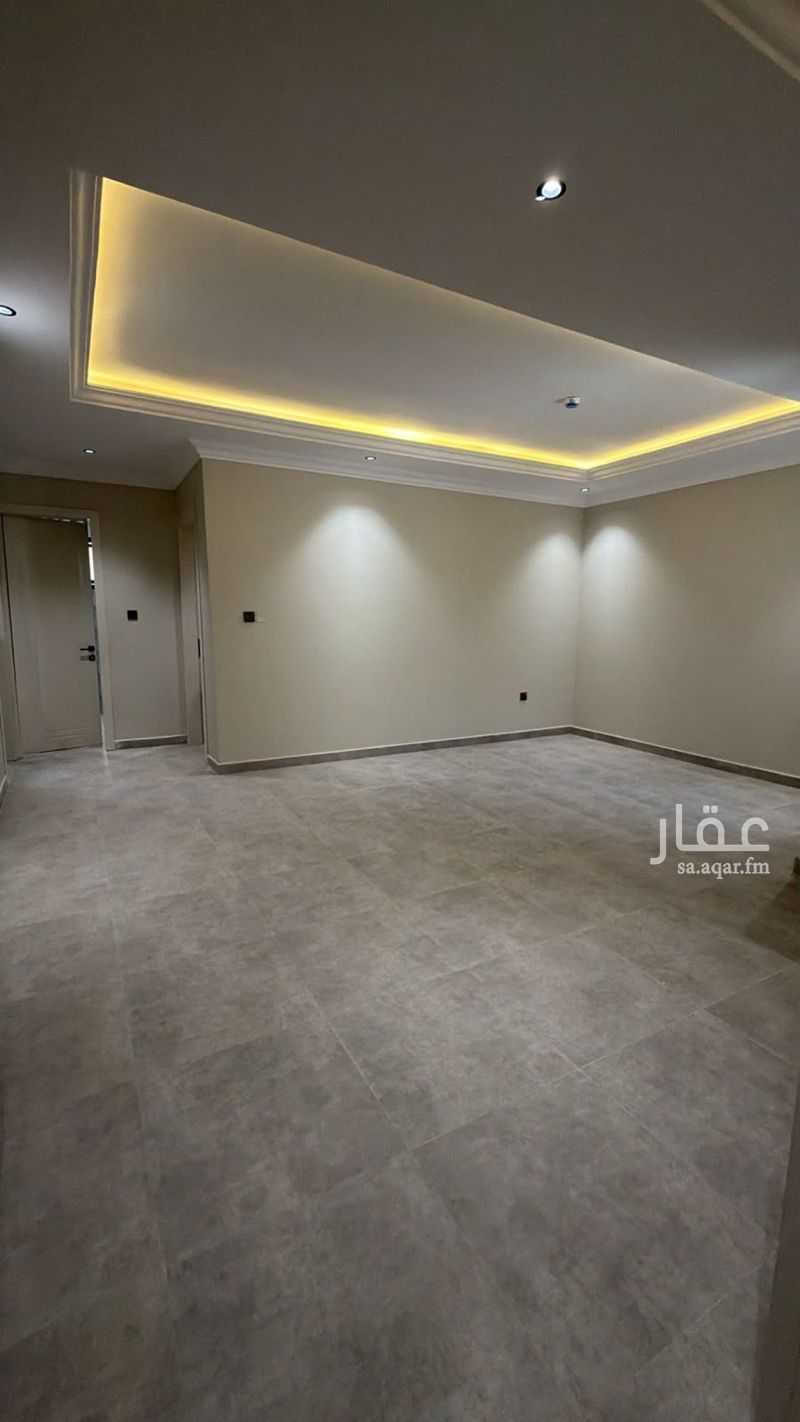3 bedroom apartment in Ishbiliyah, Riyadh 9