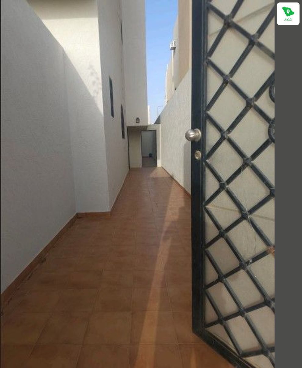 7 bedroom building in Al Qairawan, Riyadh 3