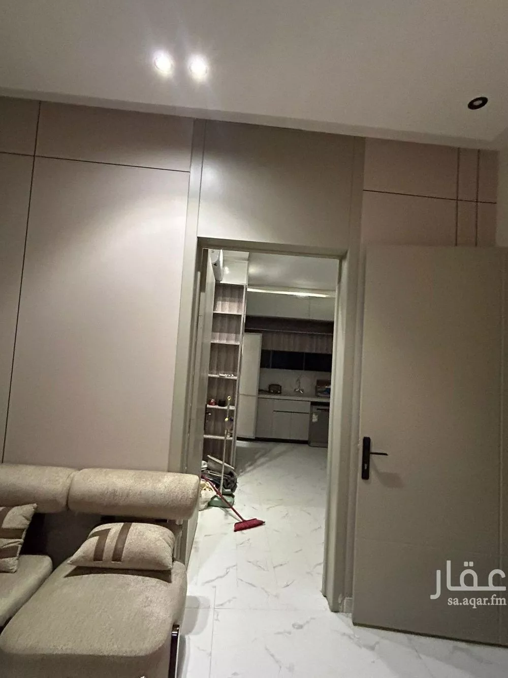 4 bedroom floor in Tuwaiq 2