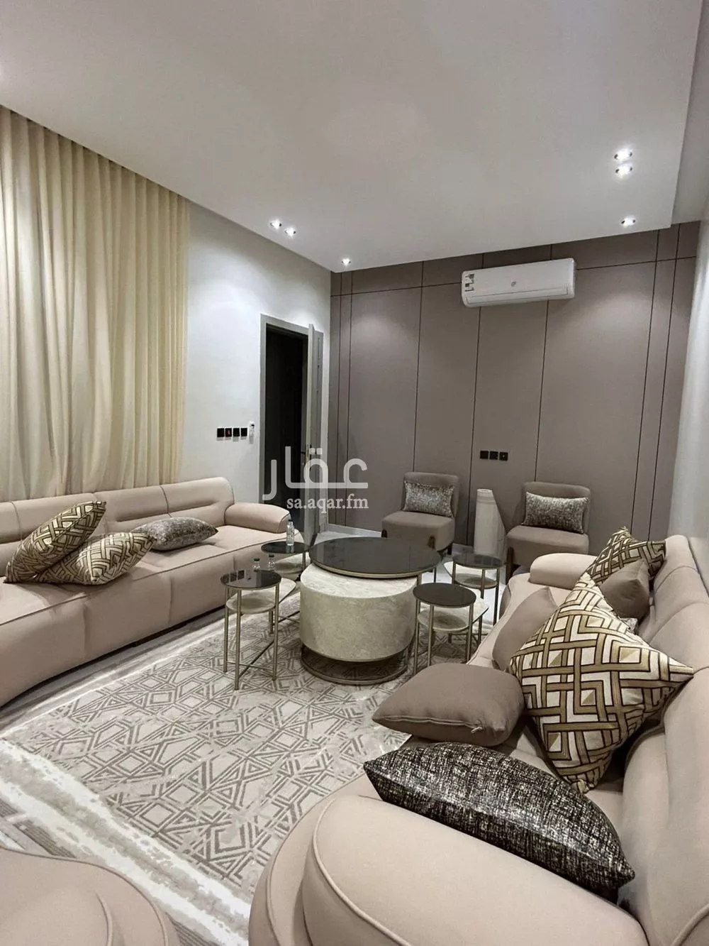 4 bedroom floor in Tuwaiq 3