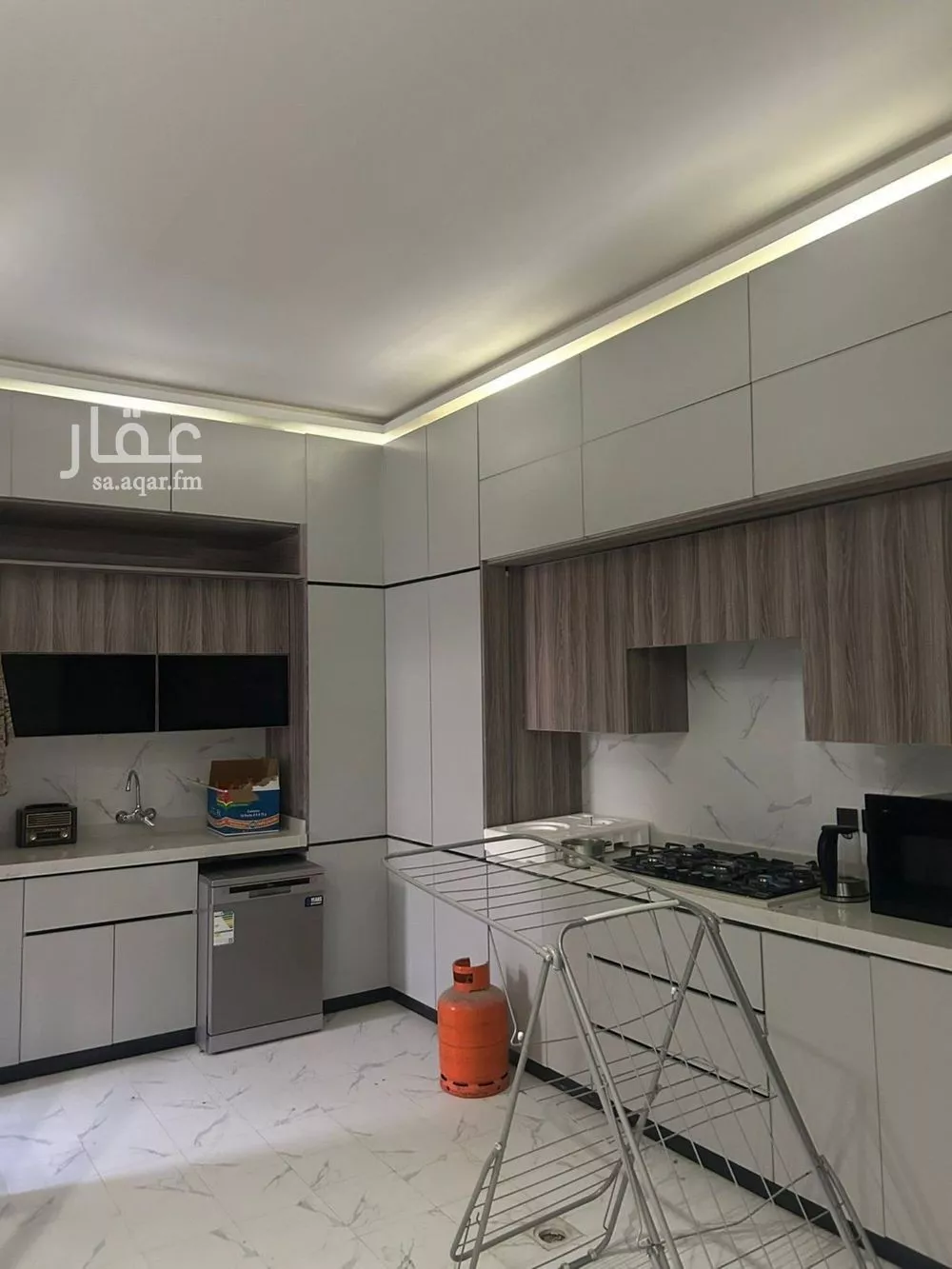 4 bedroom floor in Tuwaiq 5