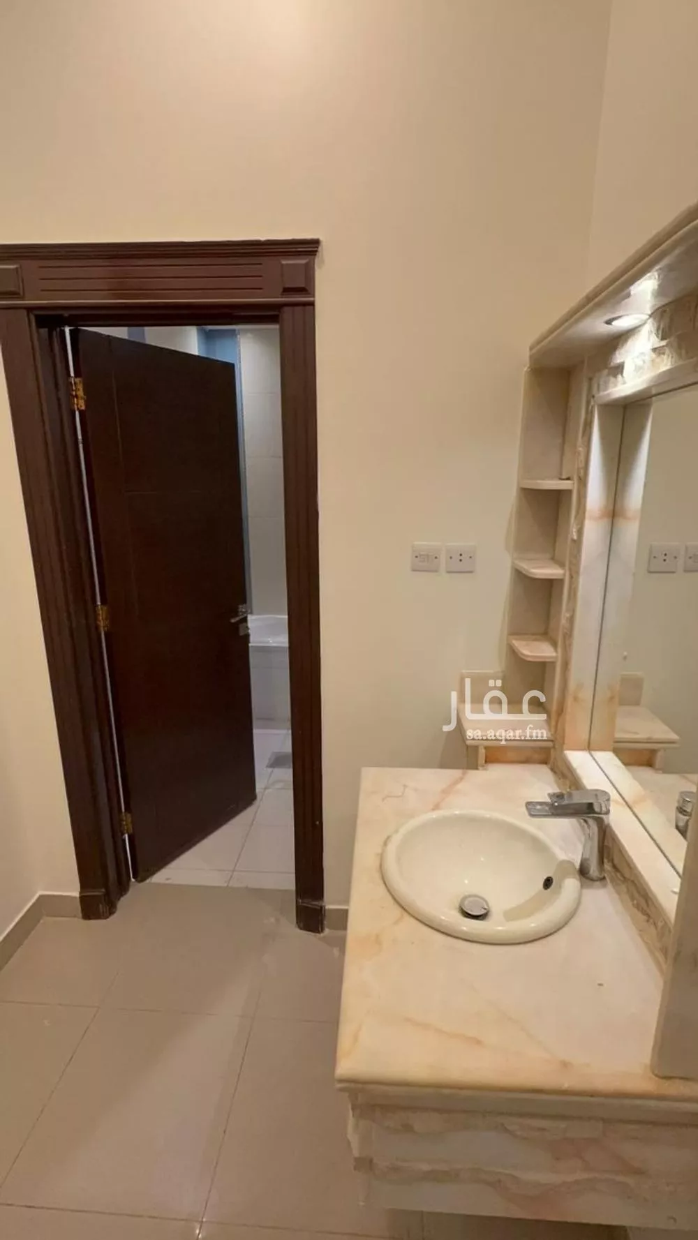 5 bedroom floor in Al Yasmin 3