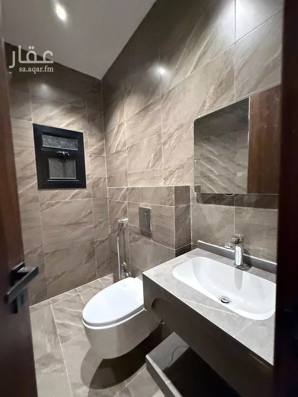 4 bedroom floor in Al Narjis 17