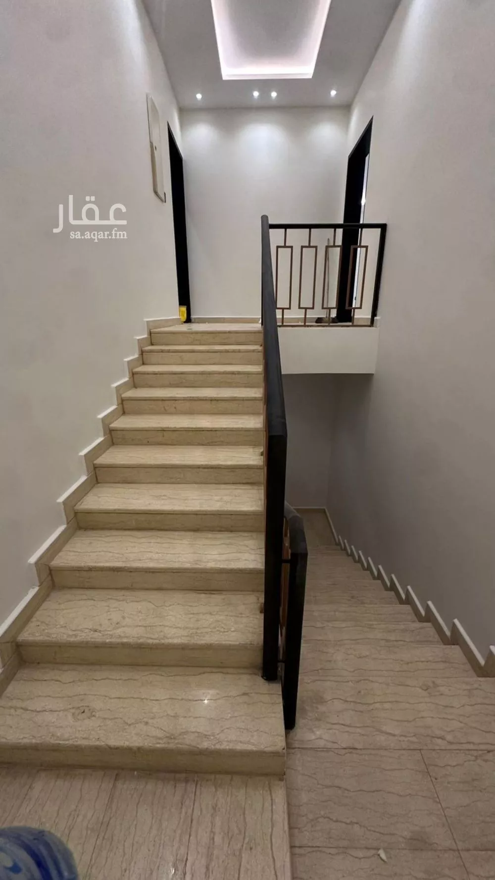3 bedroom floor in Al Narjis 5