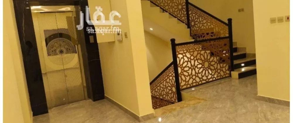 فيلا 5 غرف في العقيق 4