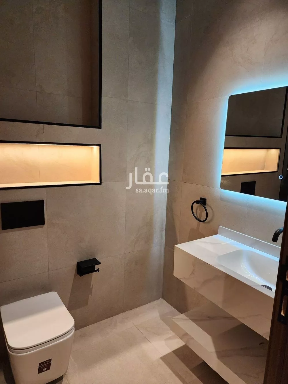 4 bedroom floor in Al Malqa 8