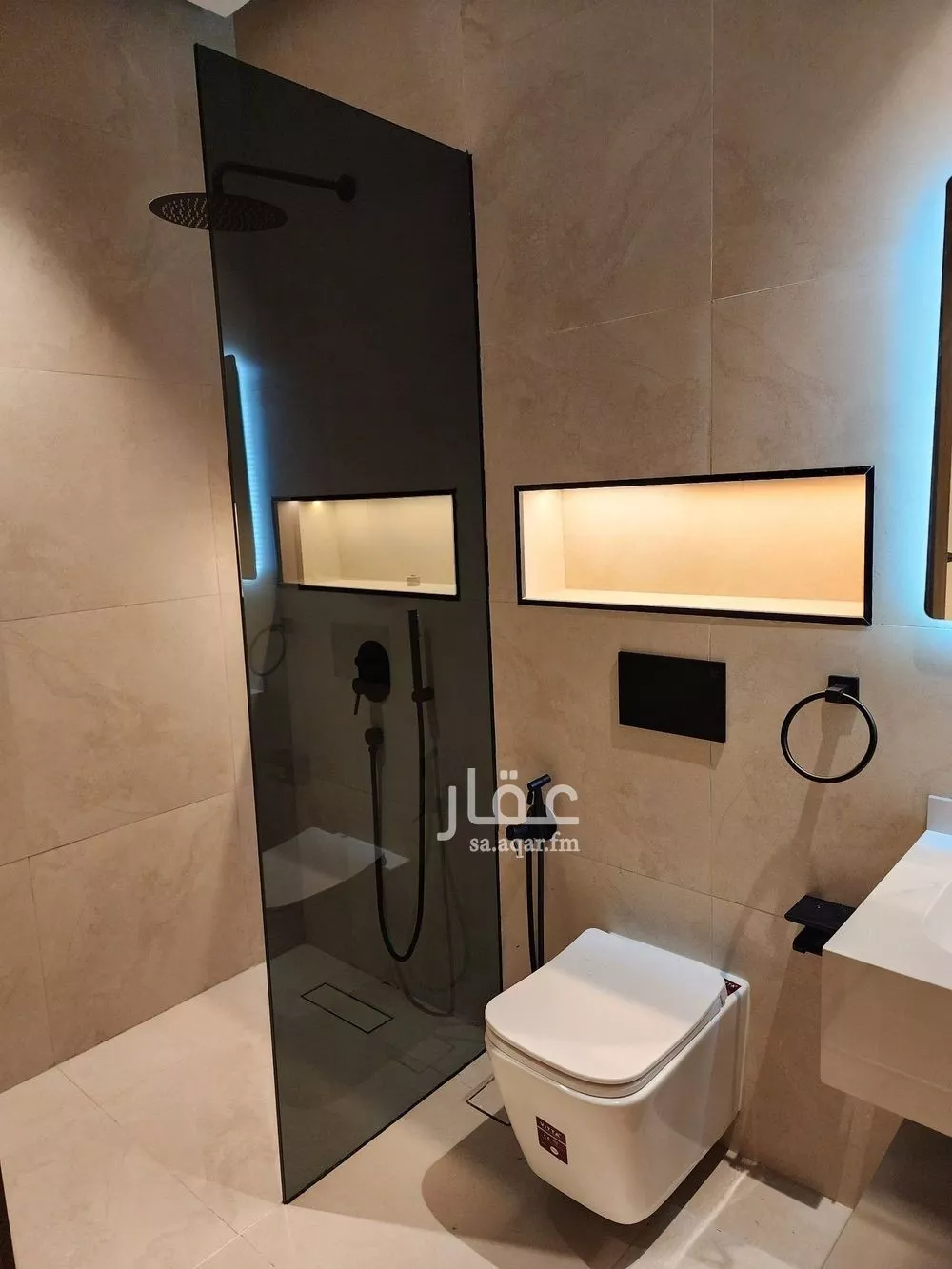 4 bedroom floor in Al Malqa 10