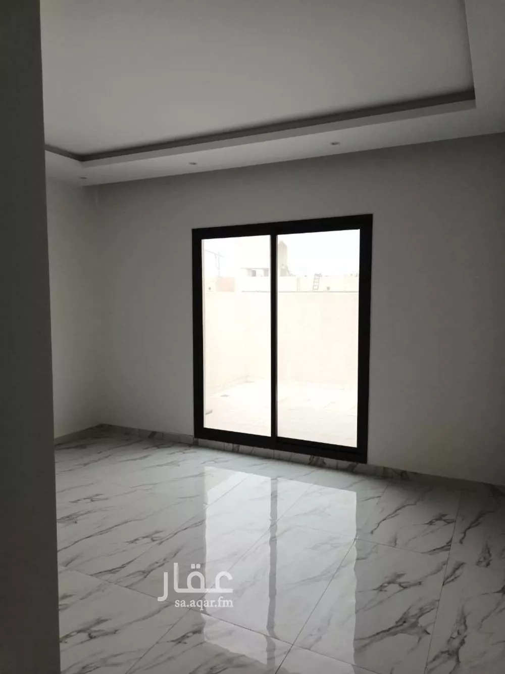 فيلا 3 غرف في العارض 6