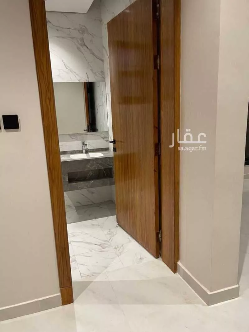 دور 4 غرف في السعادة 5
