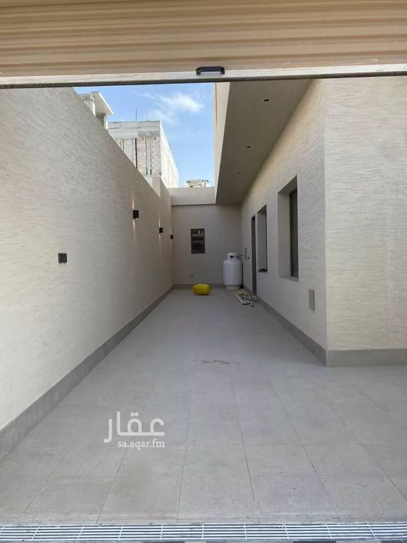 3 bedroom floor in Al Nada 4