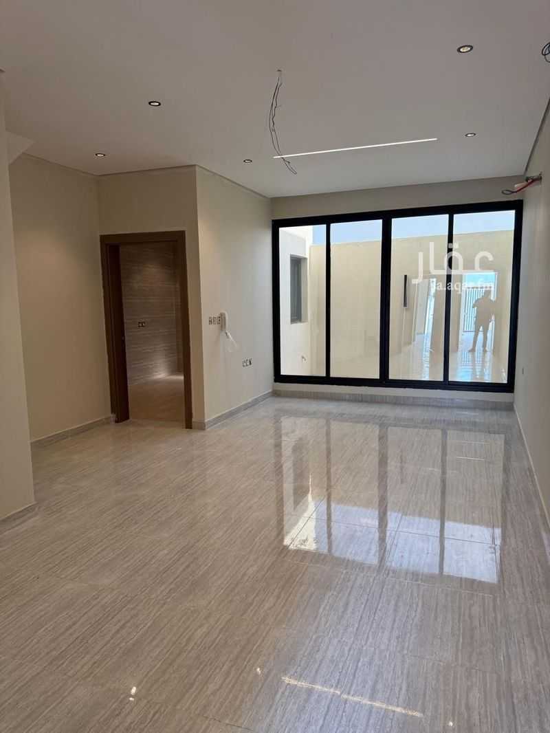 4 bedroom villa in Al Buhairah, Eastern Province 11