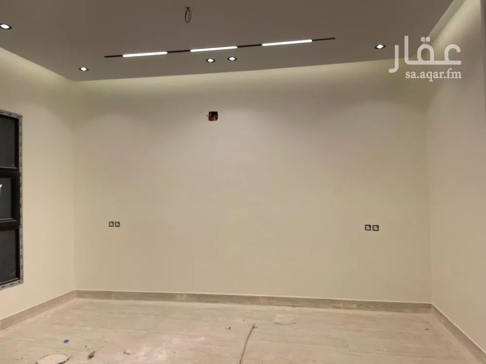 5 bedroom villa in Dhahrat Laban 19