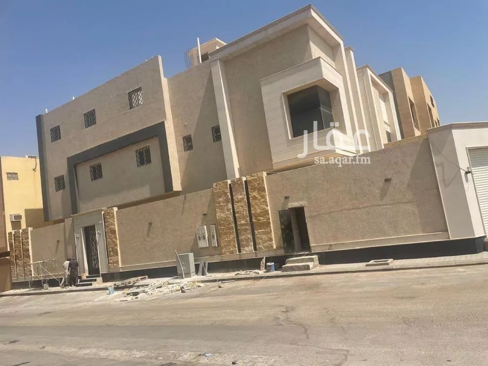 5 bedroom villa in Dhahrat Laban 12
