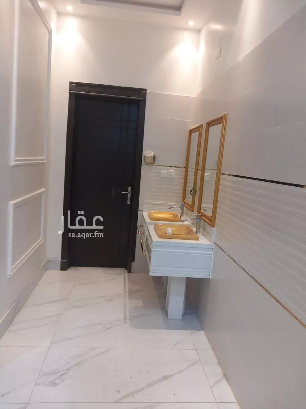 5 bedroom villa in Dhahrat Laban 5