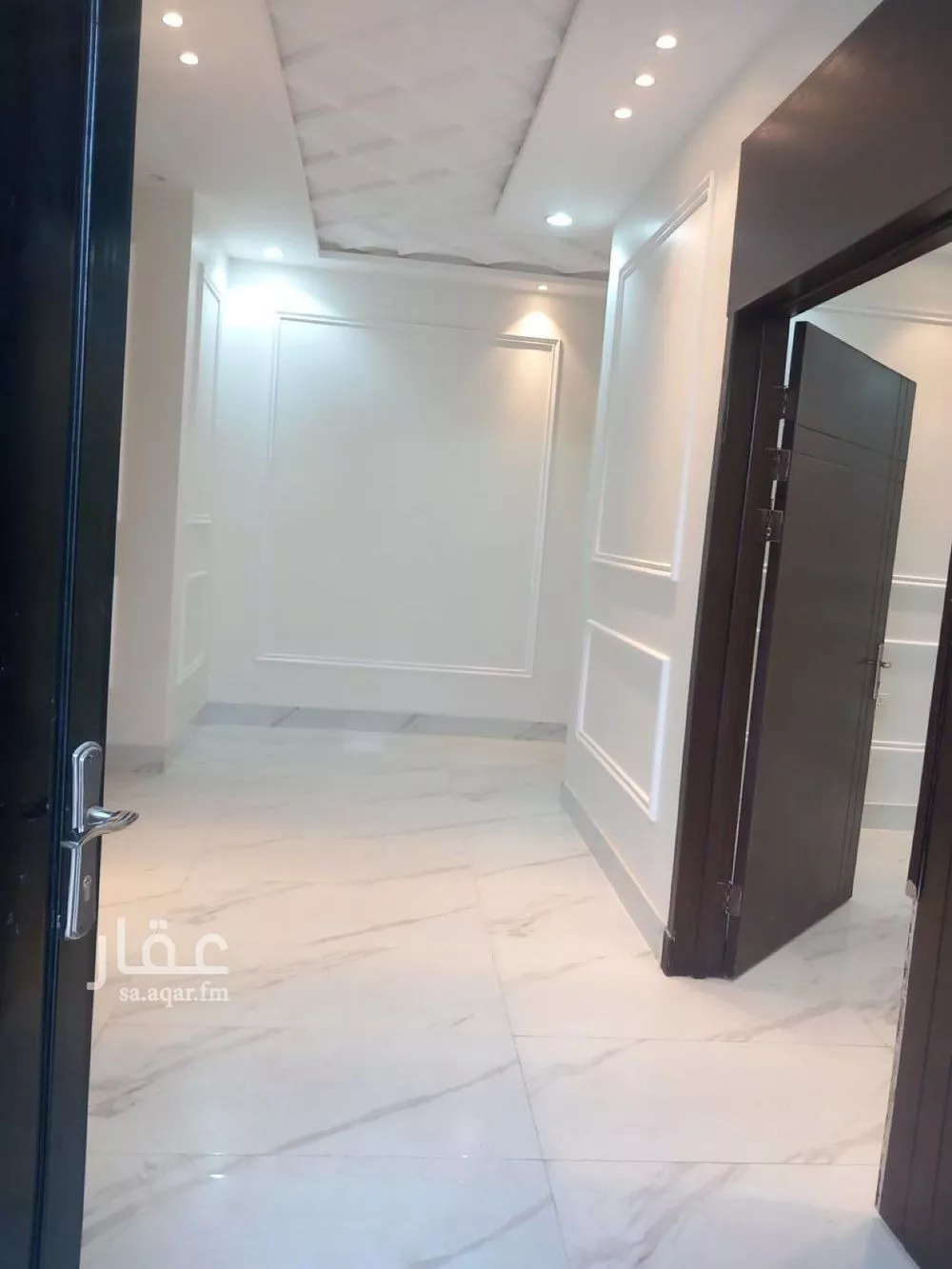 5 bedroom villa in Dhahrat Laban 7