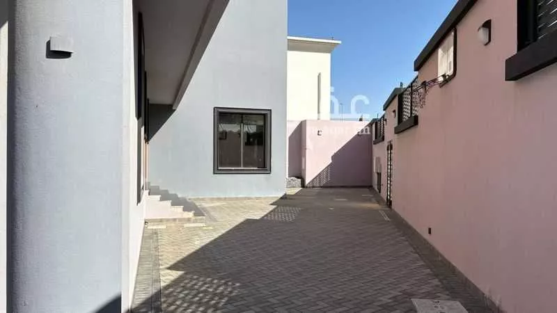 7 bedroom villa in Obhur Al Janoubiah 3