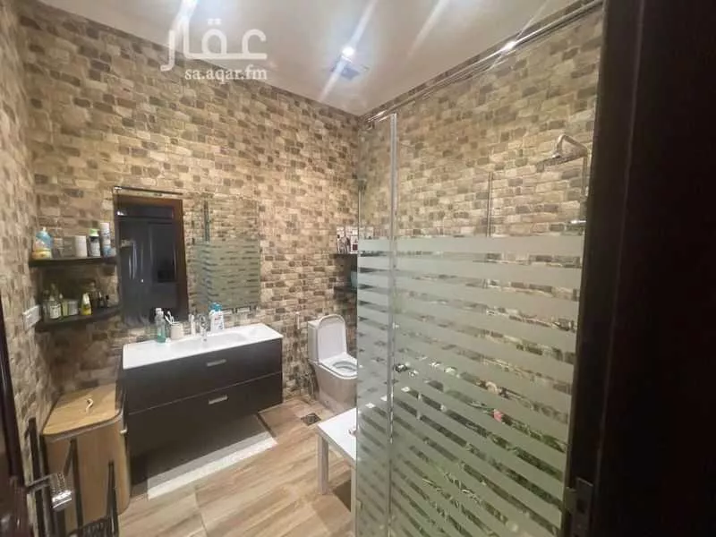 8 bedroom villa in Al Hamra 16