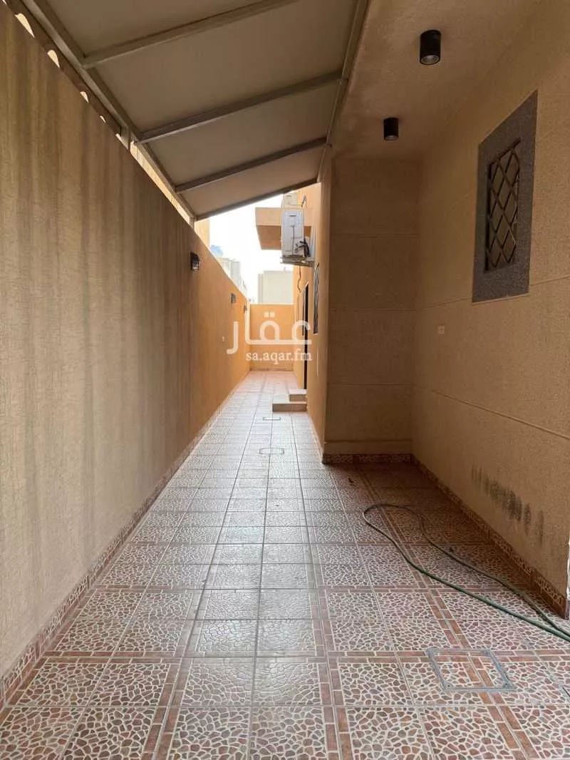 دور 5 غرف في عرقة 15