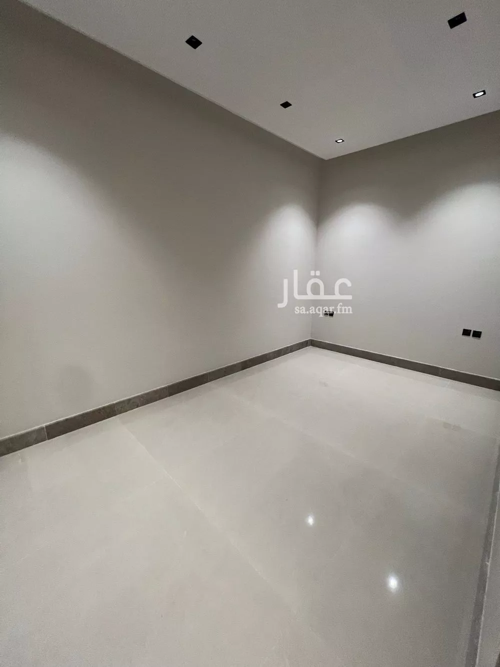 دور 4 غرف في الملك عبدالله 12