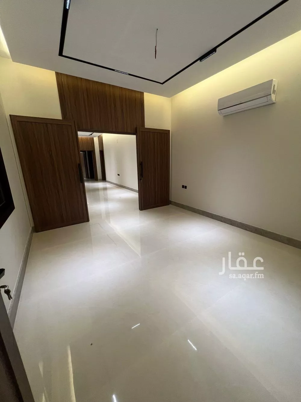 دور 4 غرف في الملك عبدالله 8