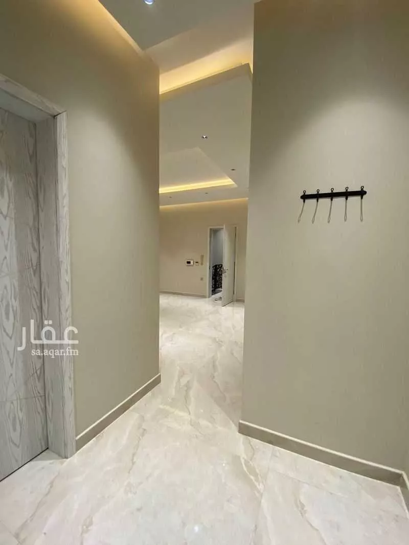 دور 4 غرف في الروابي 8