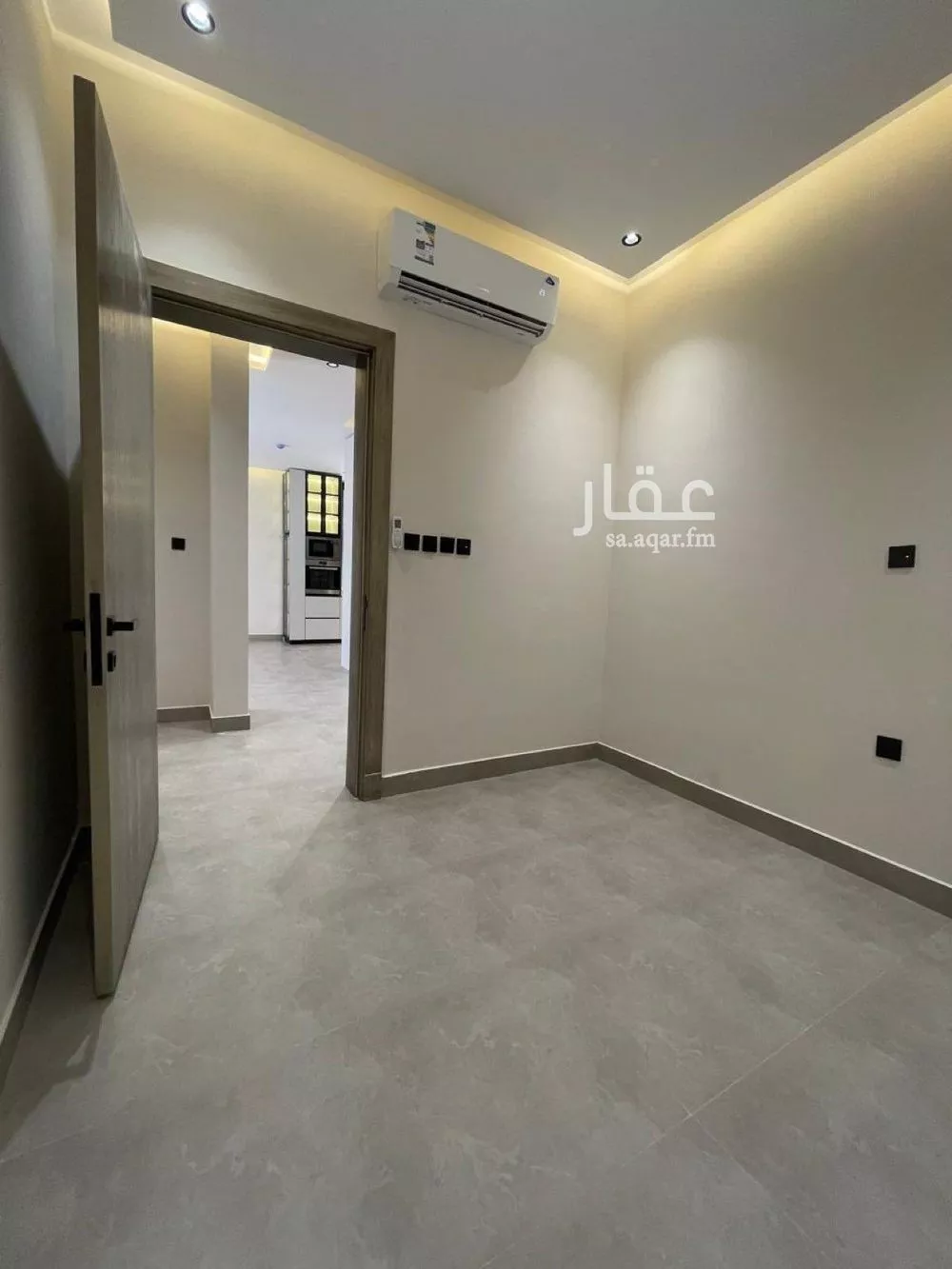 4 bedroom floor in Al Rimal 9