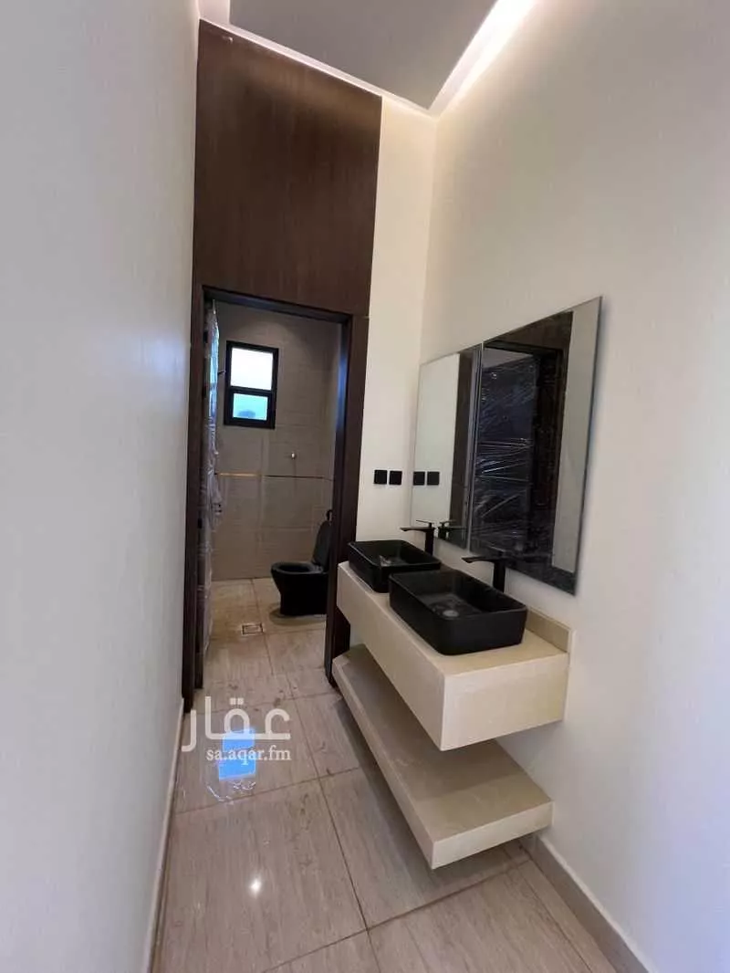 5 bedroom floor in Al Maizilah 4