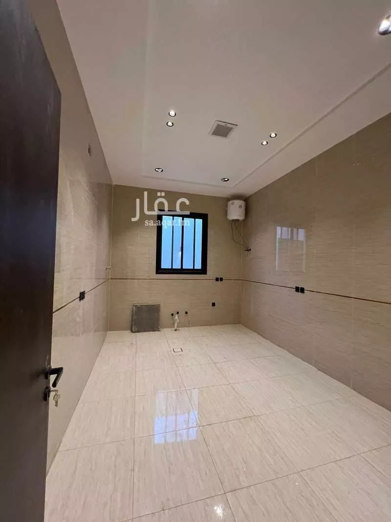 5 bedroom floor in Al Maizilah 6