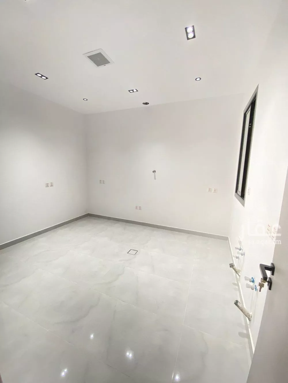 3 bedroom floor in King Fahd 15
