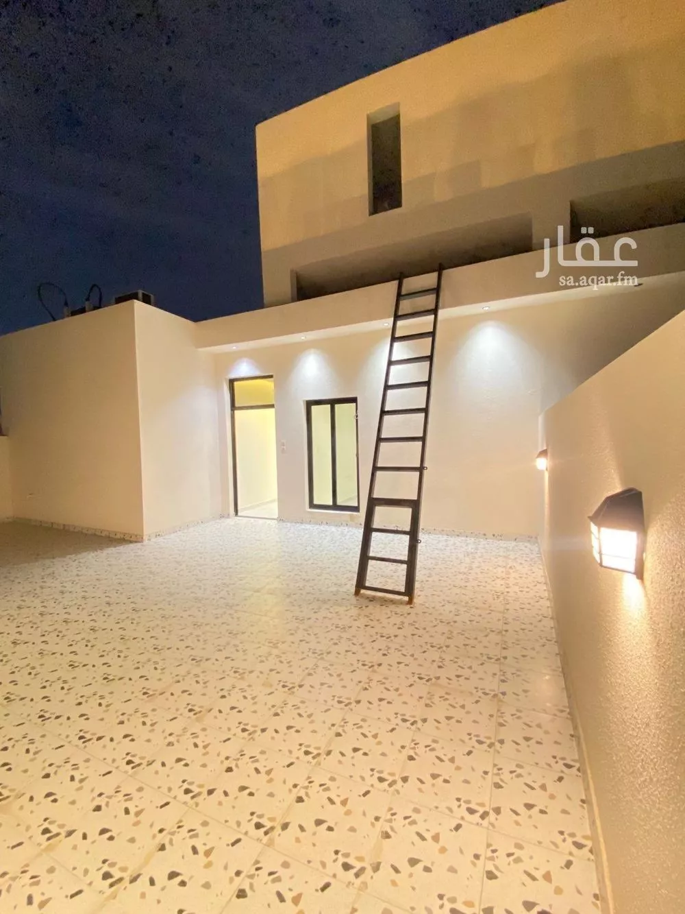 3 bedroom floor in King Fahd 20