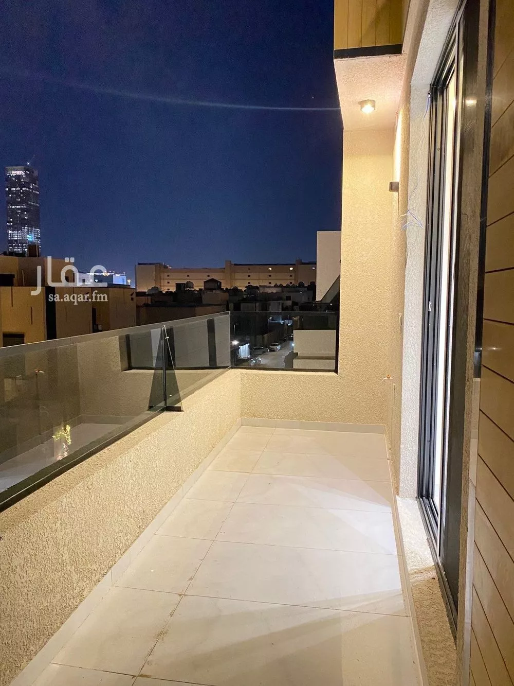 3 bedroom floor in King Fahd 4