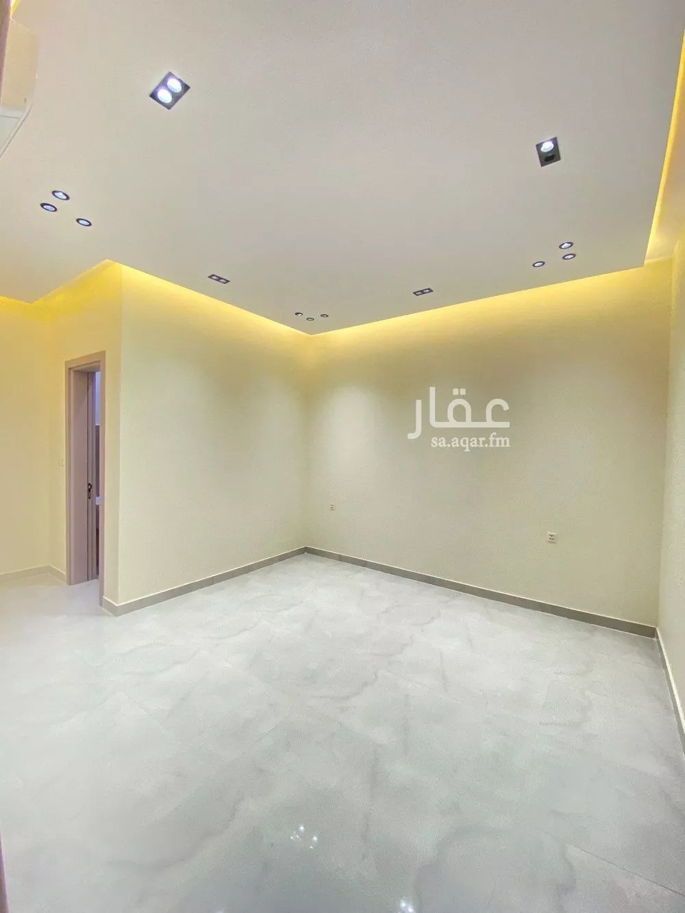 3 bedroom floor in King Fahd 10