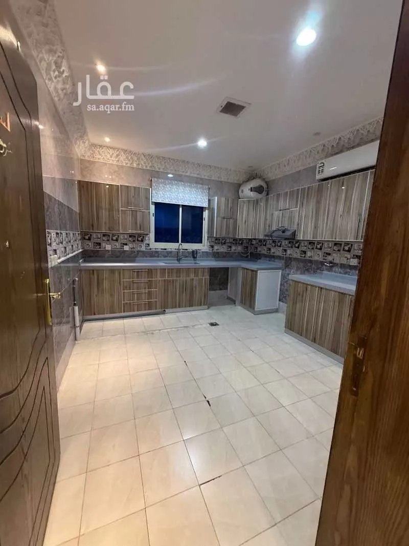 3 bedroom floor in Al Wurud 4