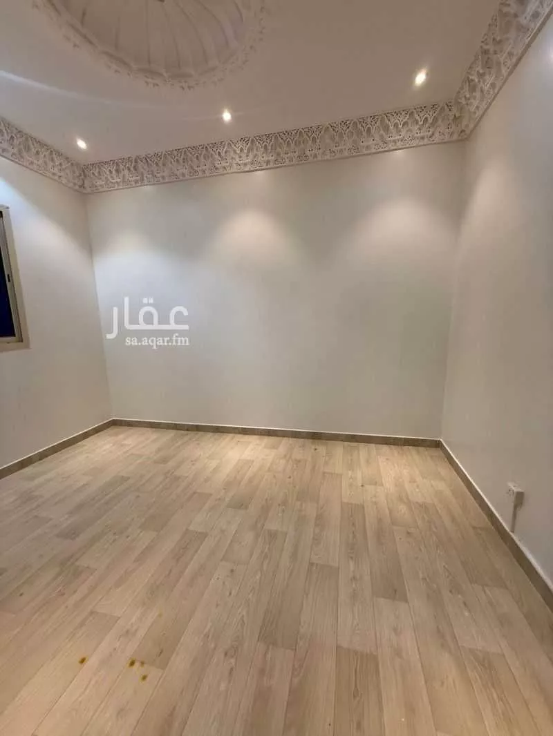 3 bedroom floor in Al Wurud 7
