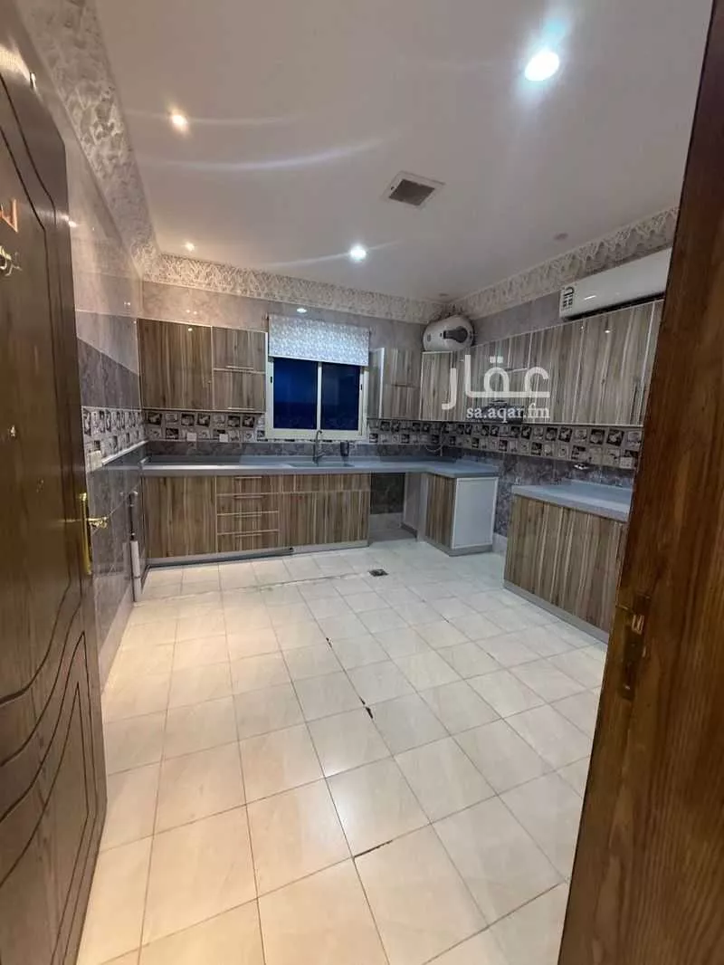3 bedroom floor in Al Wurud 10