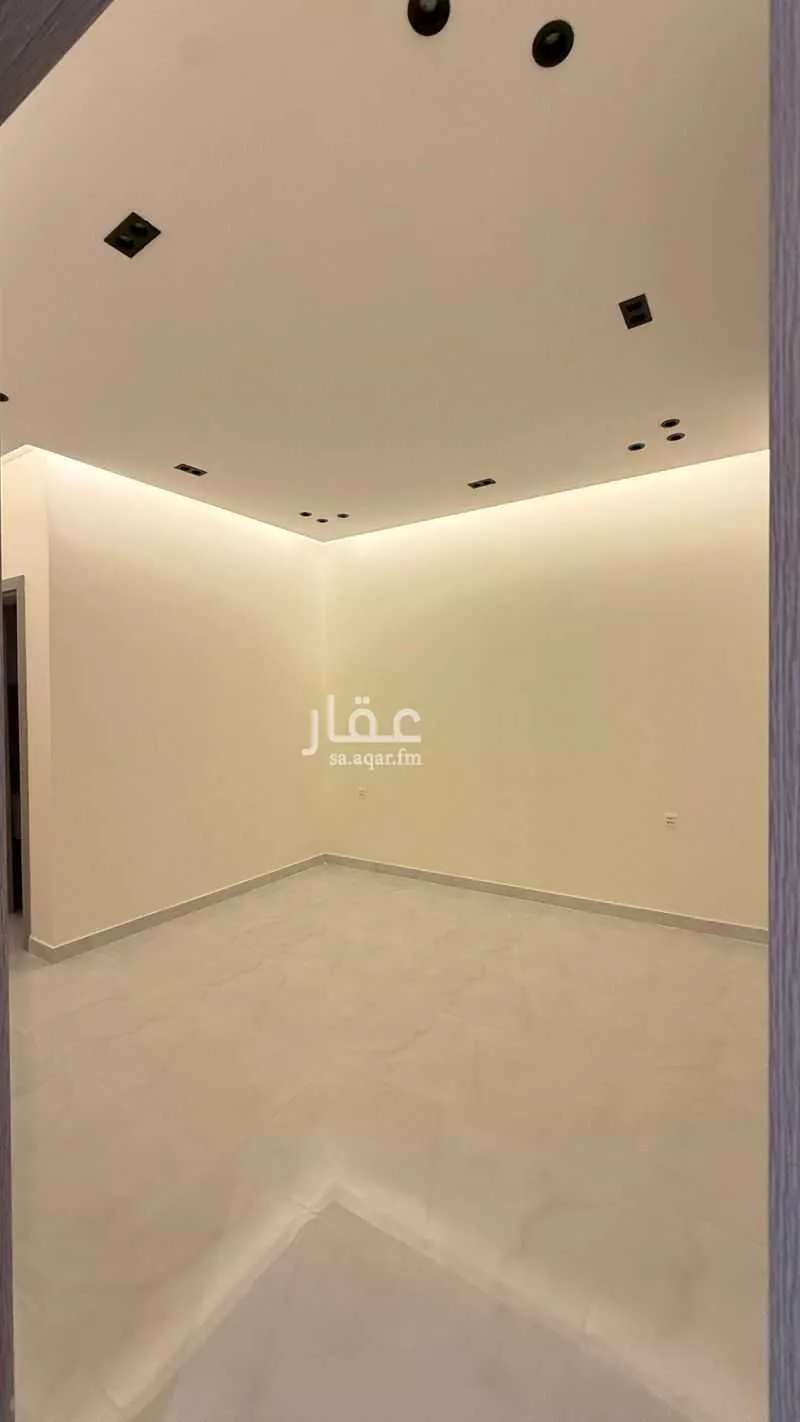 3 bedroom floor in King Fahd 11