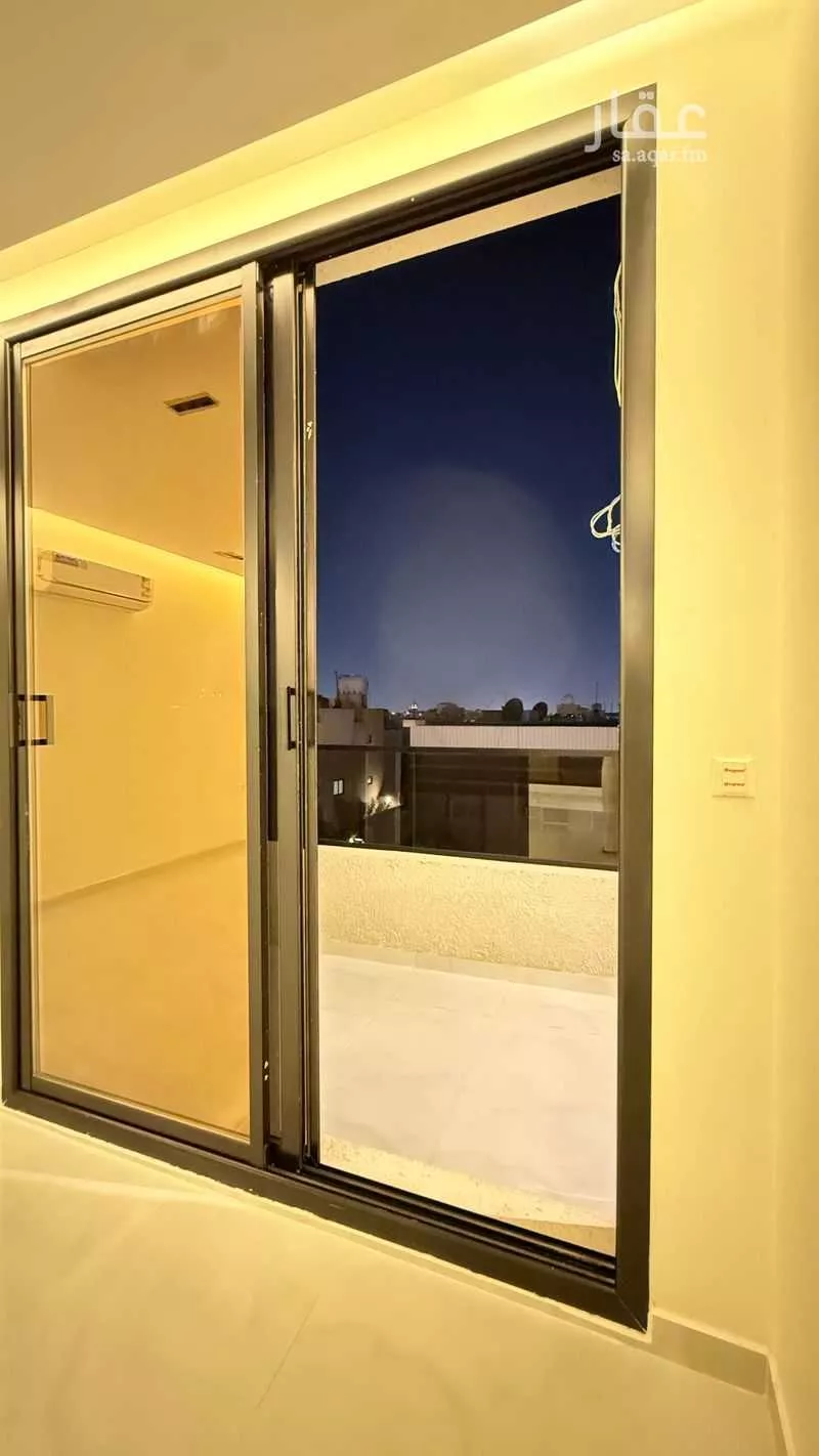 3 bedroom floor in King Fahd 6