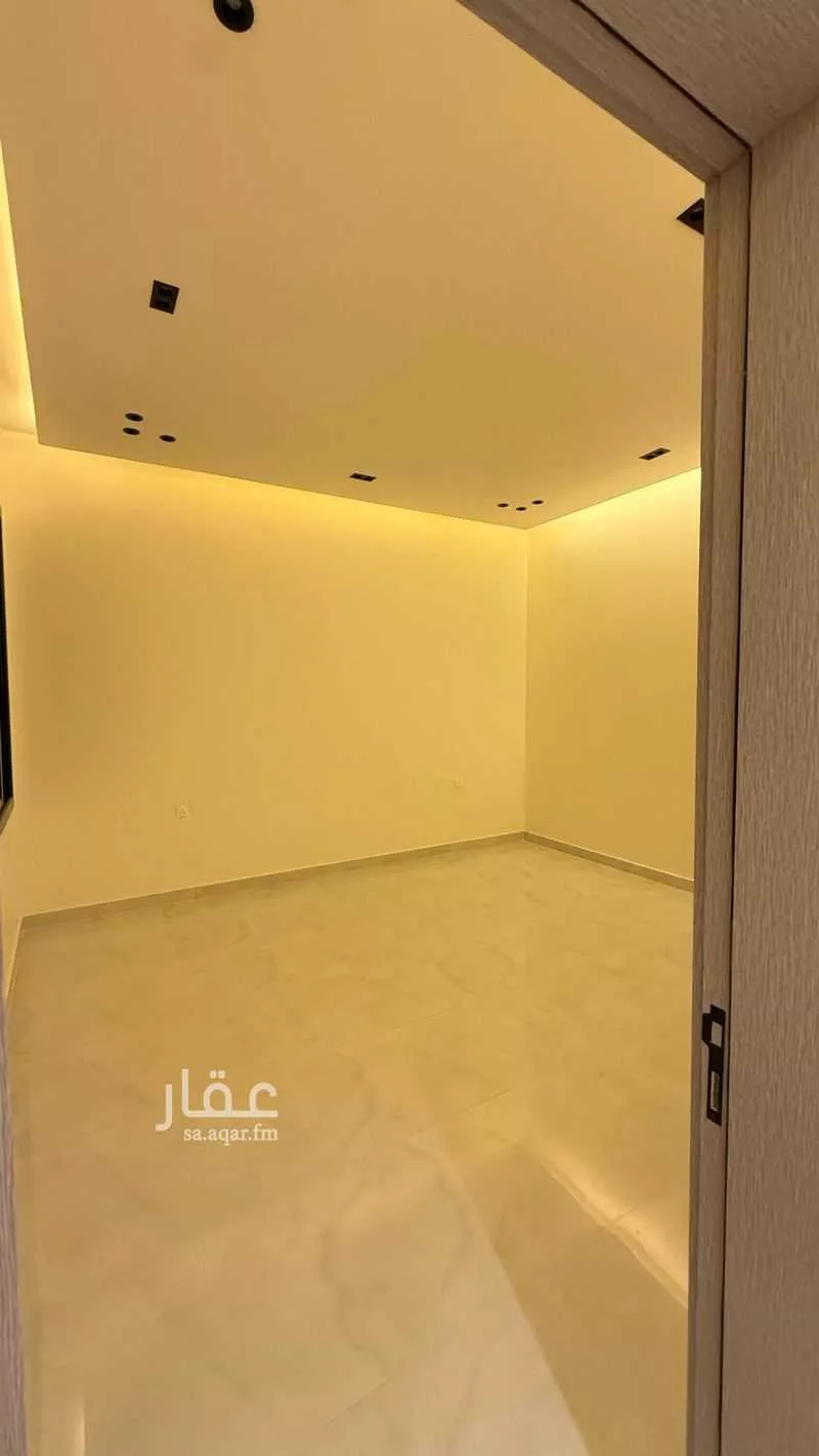 3 bedroom floor in King Fahd 10