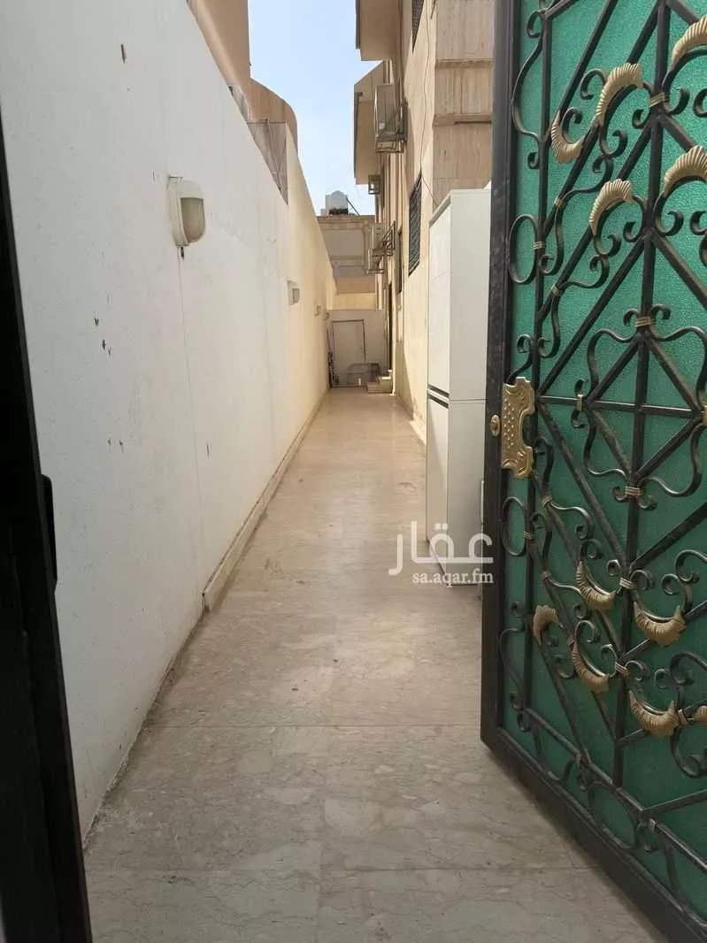 5 bedroom floor in Al Rabwa 2