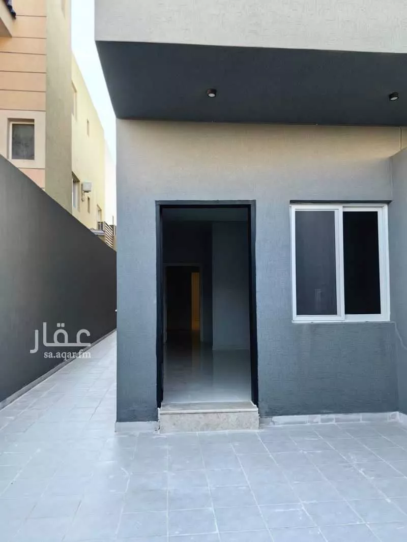 3 bedroom floor in Al Aridh 7