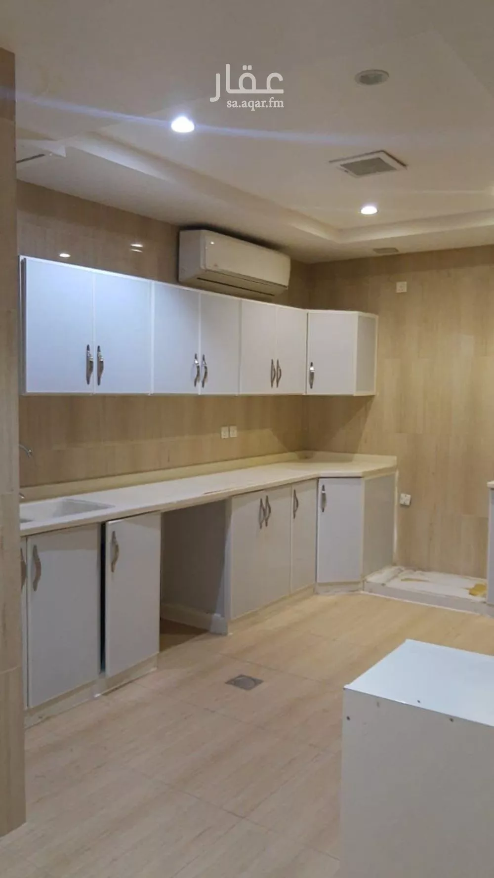 5 bedroom floor in Al Qairawan 14