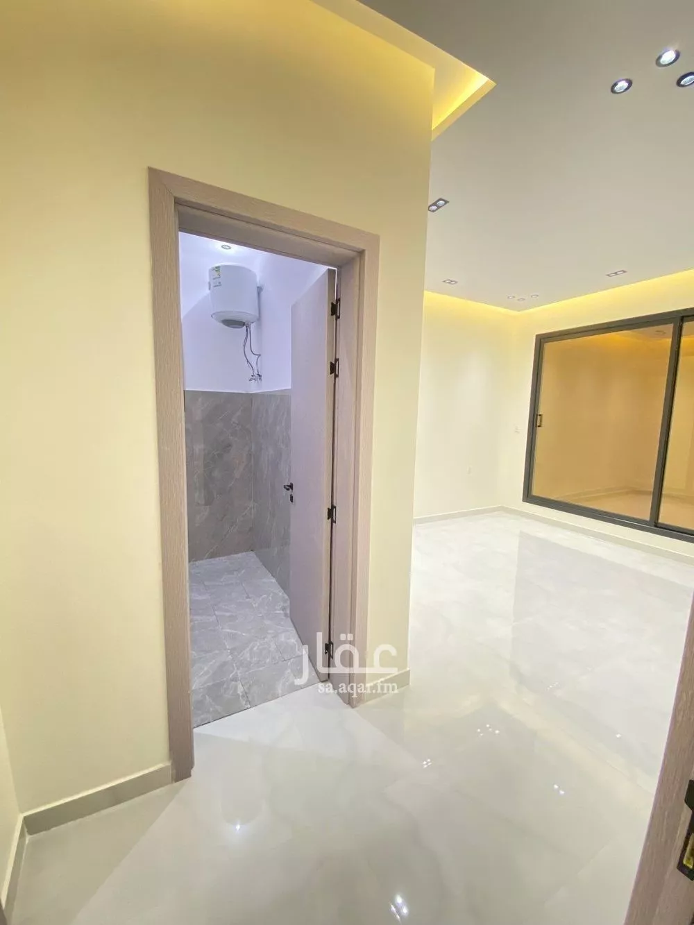 6 bedroom floor in King Fahd 18