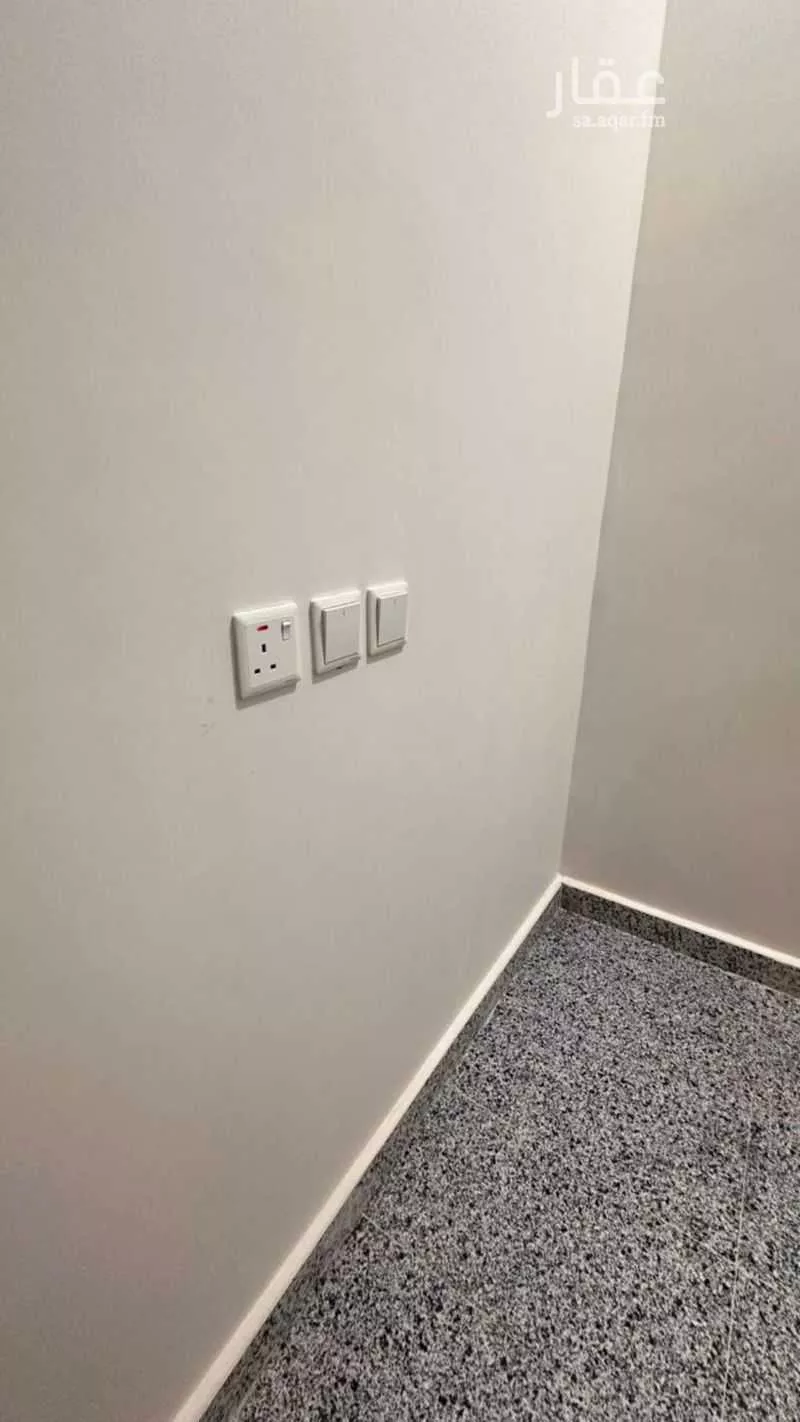 3 bedroom floor in Dhahrat Namar 17