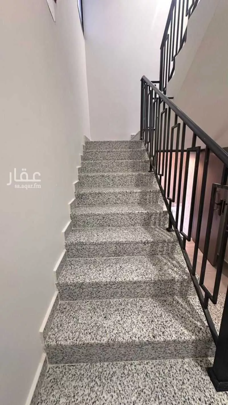 3 bedroom floor in Dhahrat Namar 18