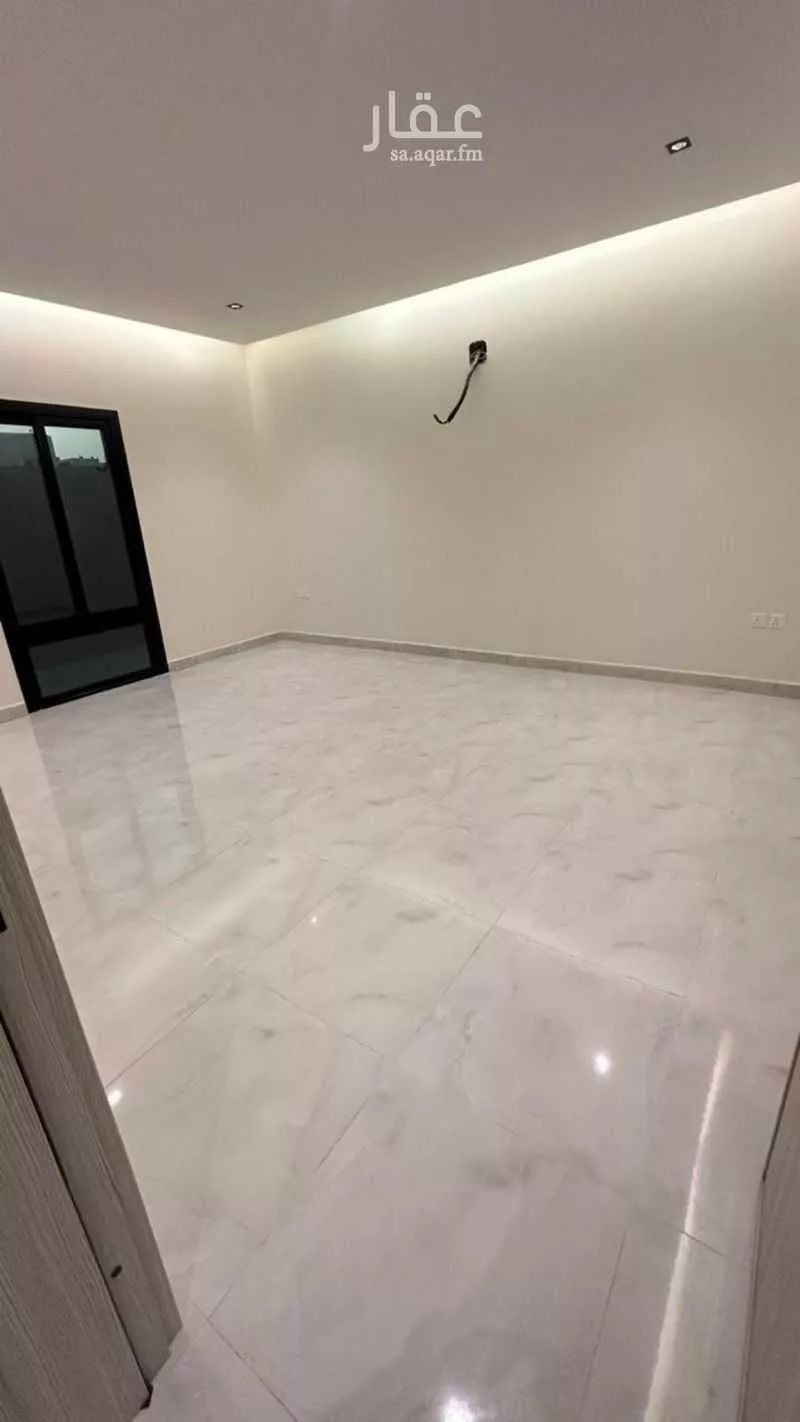3 bedroom floor in Dhahrat Namar 10