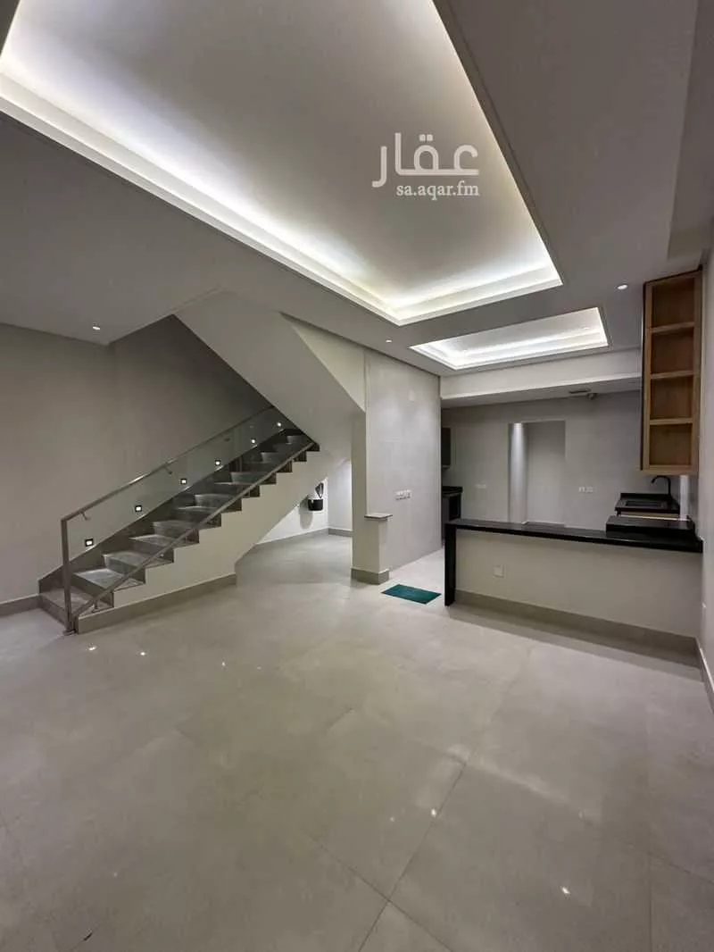 3 bedroom floor in Al Qairawan 8