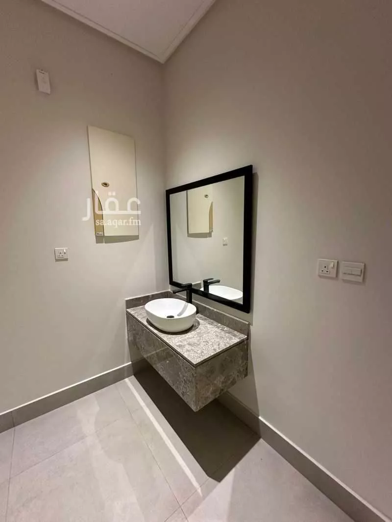 3 bedroom floor in Al Qairawan 9