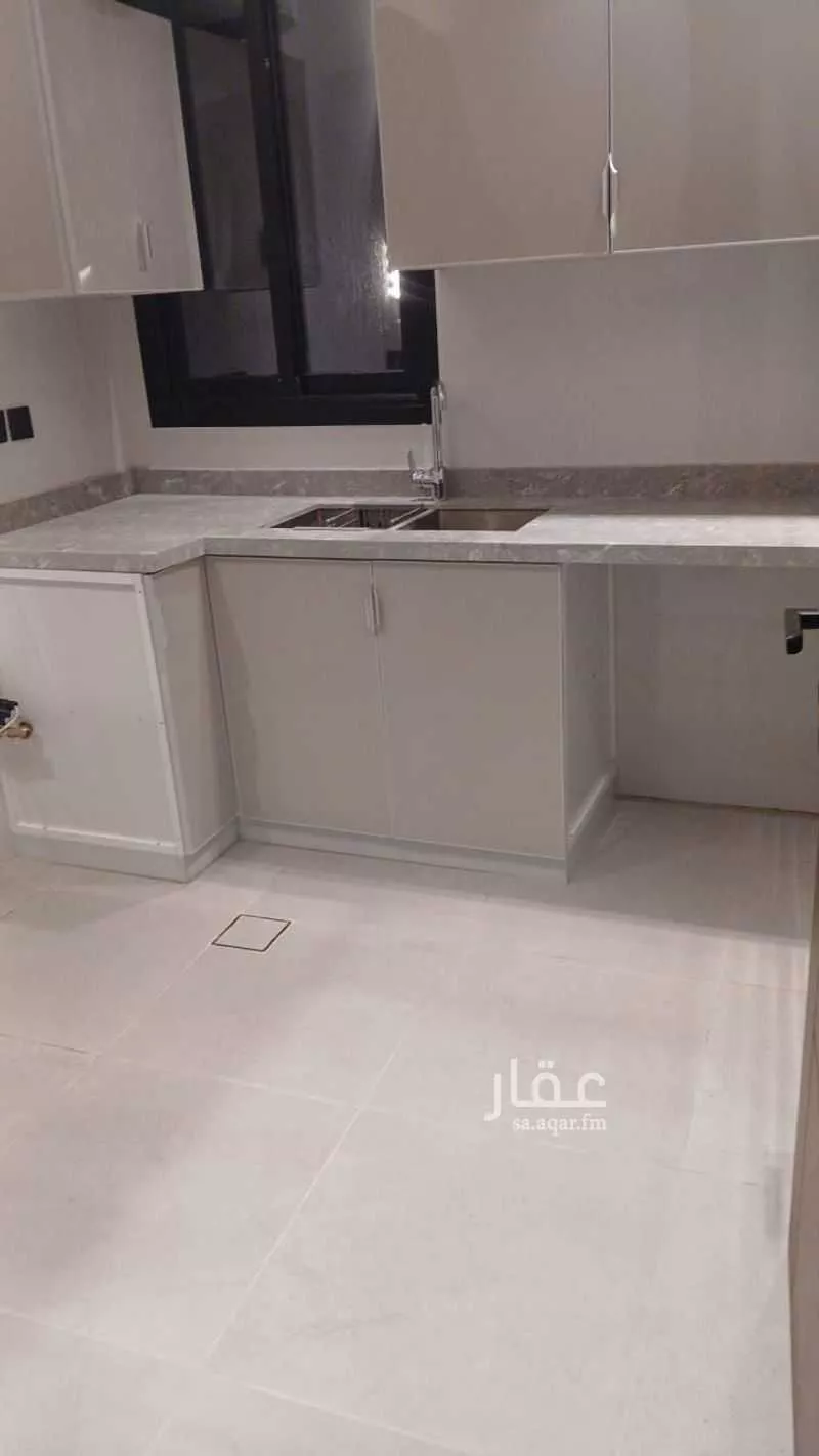 4 bedroom floor in Jarir 3