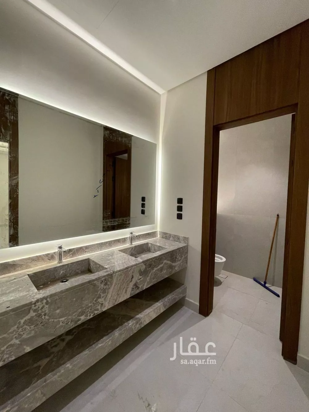 5 bedroom floor in Al Falah 22
